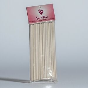 🍭 Cake Pop Sticks / Candy Mold Sticks – 50 Count | SweetWise